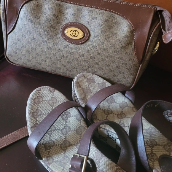 Gucci Shoulder Bag (Vintage) - Picture 2 of 7